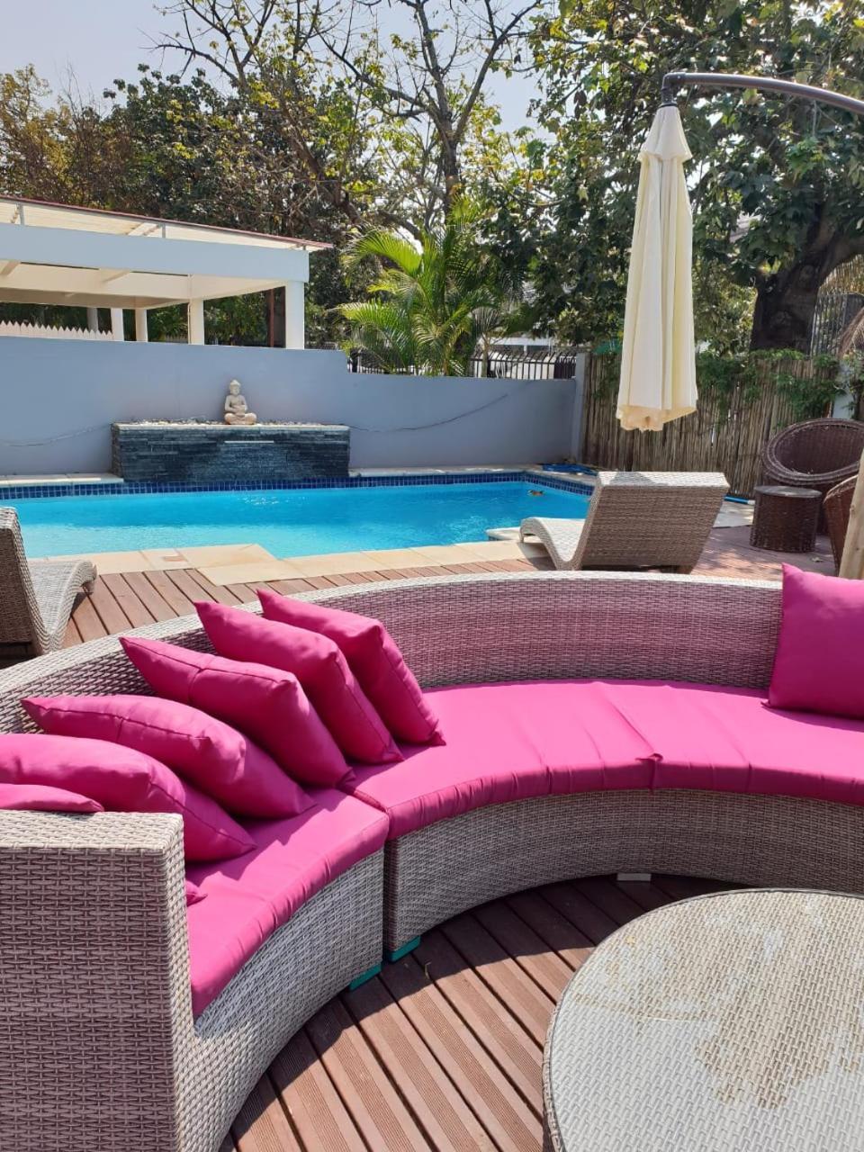 Orquidea Guesthouse Spa & Restaurant มาปูโต ภายนอก รูปภาพ