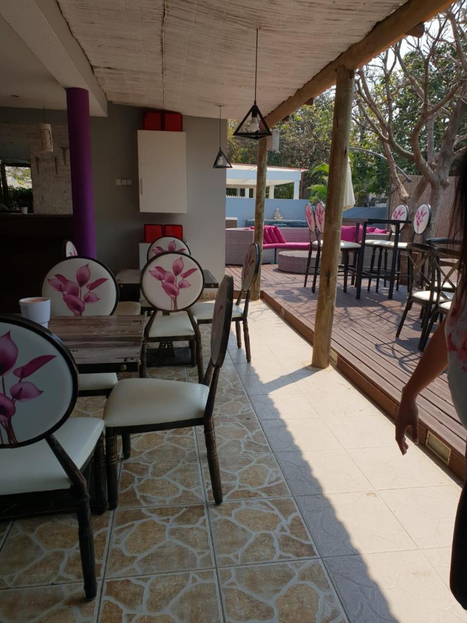 Orquidea Guesthouse Spa & Restaurant มาปูโต ภายนอก รูปภาพ